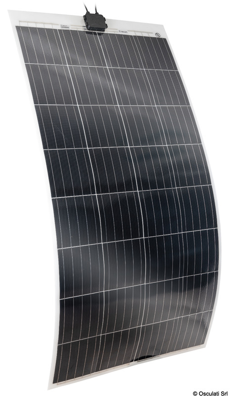 Fabbricati con celle solari aerospaziali ad alta performance. Sono pannelli di ultima generazione ultrasottili, solo 1,7 mm, e ultraflessibili. Efficienza celle mono 17,25%. Il pannello è composto da un sandwich formato da un supporto plastico + celle solari + rivestimento superficiale in resina epossidico UV resistente. Il fissaggio avviene tramite biadesivo. Cavo di connessione con spina MC4 incluso.Versione A: pannelli mono-cristallini.Versione B: equipaggiati con celle americane ad altissima efficienza Sun Power. Si ottiene un minor ingombro con un'efficienza superiore del 23% rispetto alle celle standard.