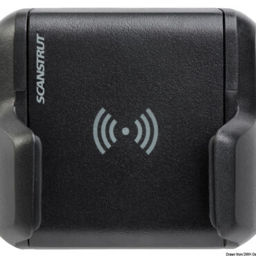 Caricatore wireless per telefono, ad alte prestazioni, progettato per la nautica. Adatto a tutti i modelli di larghezza da 56 (2.16") a max 106 (4.17") mm.100% stagno IPX6;- elevato Grip di tenuta;- inserimento con una sola mano;- si installa su qualsiasi superficie piana.