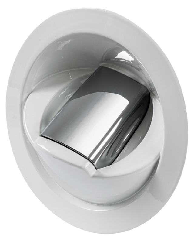 Doccia Saturn solo fredda, estetica flat , a scomparsa, installazione orizzontale o verticale.Vano doccia provvisto di una guarnizione antivibrante.Regolazione del flusso d’acqua tramite bottone push lock che consente di bloccare il getto d’acqua.