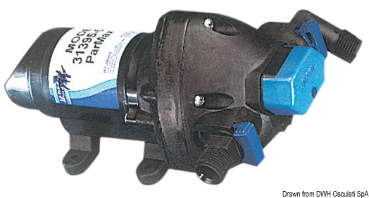 Versione a 3 valvole, può girare a secco senza rovinarsi. Molto silenziosa, controllo di smorzamento delle pulsazioni tramite by-pass.Complete di 4 raccordi, 2 da 1/2" filettati + 2 da 14 mm con portagomma da 1/2",e di filtro di aspirazione.