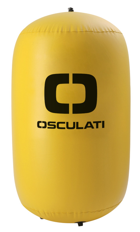 Boa gonfiabile n PVC, di forme cilindrica, colore arancione o giallo ad alta visibilità, studiata per segnalare le virate sui campi di regata. Dotata di valvola di gonfiaggio / sgonfiaggio rapido e di 4 passacavi inferiori per il fissaggio del piombo, che permettono una ripartizione uniforme del peso.