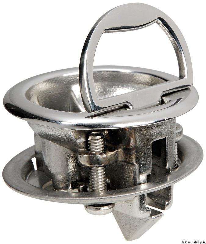 Chiusura a scatto con maniglia rientrante a molla. Tutto acciaio inox AISI 316 lucidato a specchio.
