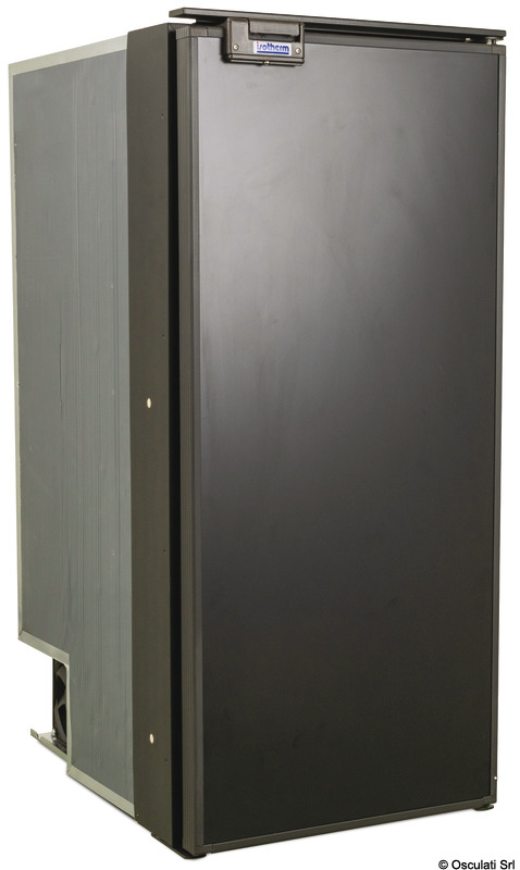 La serie CRUISE Classic Total Black offre frigoriferi eleganti e robusti, perfetti per l’ambiente nautico. Disponibili in capacità da 42 a 226 litri, combinano un design contemporaneo in nero opaco con alte prestazioni energetiche. - Freezer integrato (escluso versione “Drink”).- Illuminazione LED interna.- Rivestimento alimentare con angoli arrotondati per facile pulizia.- Compressore Secop 12/24 V a basso consumo.- Porta con serratura magnetica.- Materiali resistenti alla corrosione.