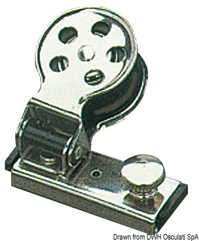 In acciaio inox e pulegge in nylon.