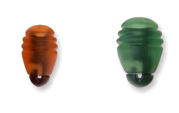 Attacco per terminali integrato in una morbida perlina in gomma. Consente un cambio rapido del terminale ed al tempo stesso protegge il nodo di connessione. Disponibile in due misure. Colori mimetici.
Busta da 8 pezzi, confezione da 10 buste.