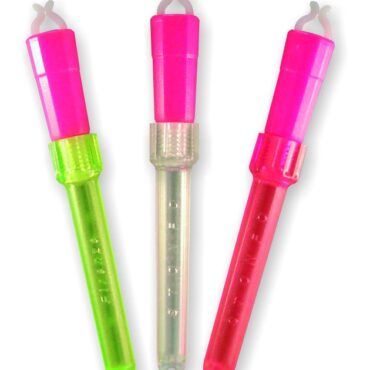 Segnalatore d’abboccata di peso leggero adatto per il surfcasting ed il carpfishing. Munito di pinzetta con regolazione della tensione per lo sgancio del filo e alloggiamento per starlight di mm 3 e 4,5.
Colori: verde - trasparente - arancio.
Busta da 1 pezzo, confezione da 5 buste.